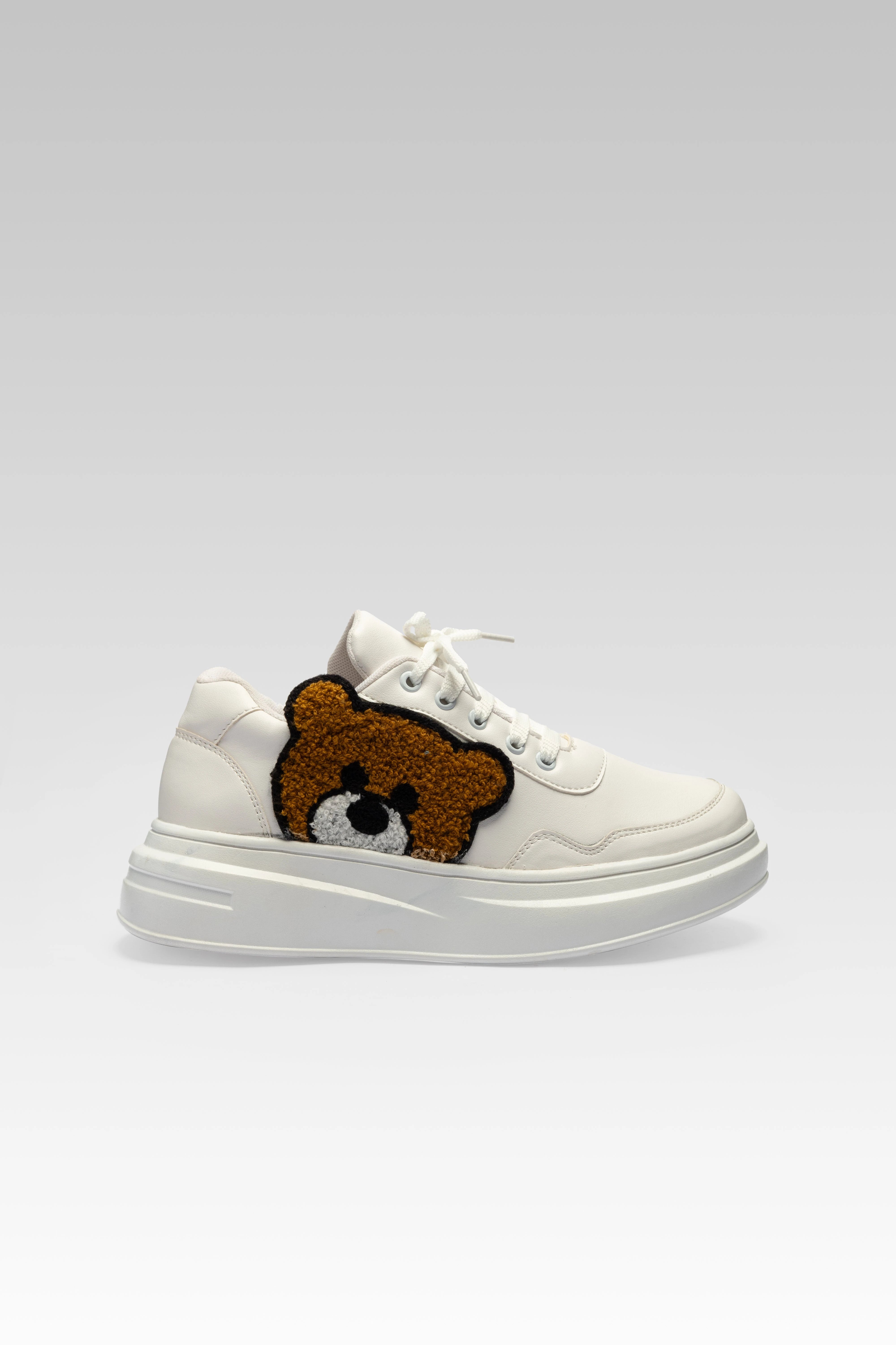 Kicks