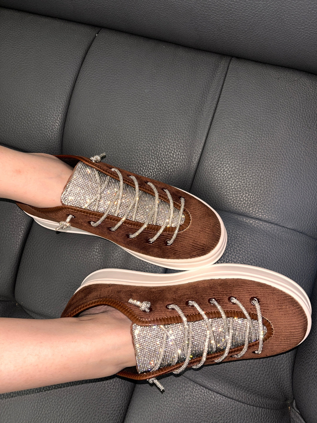 #Color_BROWN