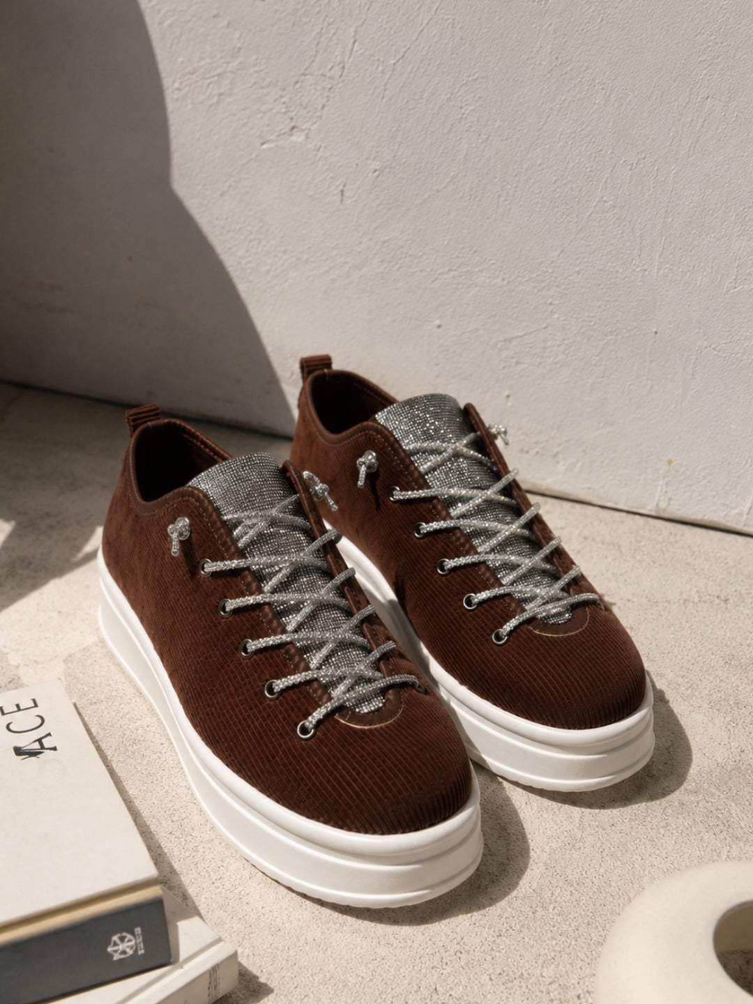 #Color_BROWN